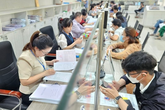 Cán bộ, công chức TP.HCM được hỗ trợ tối đa 10,4 triệu đồng/tháng tiền thuê nhà Cán bộ, công chức TP.HCM được hỗ trợ tối đa 10,4 triệu đồng/tháng tiền thuê nhà