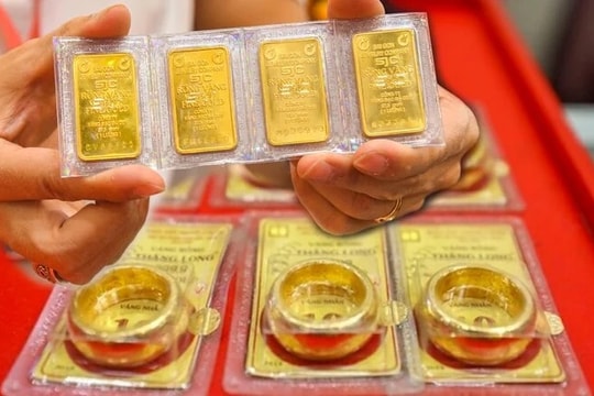 Chốt phiên 28/8: Giá vàng bứt phá, lập mốc cao chưa từng có