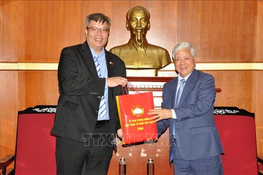 Chủ tịch Ủy ban Trung ương MTTQ Việt Nam tiếp Hiệp hội Doanh nhân Đầu tư Việt Nam - Hàn Quốc Chủ tịch Ủy ban Trung ương MTTQ Việt Nam tiếp Hiệp hội Doanh nhân Đầu tư Việt Nam - Hàn Quốc