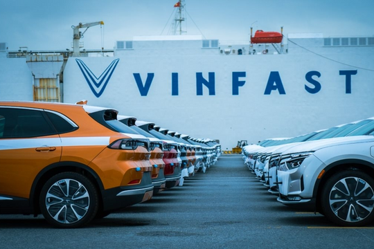Doanh thu toàn cầu của VinFast tăng nhờ sức bật của ô tô và xe máy điện Doanh thu toàn cầu của VinFast tăng nhờ sức bật của ô tô và xe máy điện