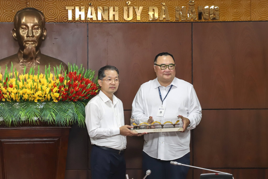 Đà Nẵng thúc đẩy hợp tác chiến lược với Tập đoàn Sun Seven Stars Investment (Hoa Kỳ) Đà Nẵng thúc đẩy hợp tác chiến lược với Tập đoàn Sun Seven Stars Investment (Hoa Kỳ)