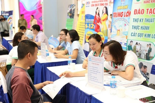 Hà Nội tăng tốc giải quyết việc làm, đạt gần trọn chỉ tiêu năm Hà Nội tăng tốc giải quyết việc làm, đạt gần trọn chỉ tiêu năm