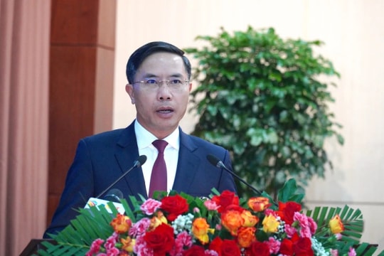 Ông Phạm Đức Ấn được bầu làm Chủ tịch UBND TP. Đà Nẵng Ông Phạm Đức Ấn được bầu làm Chủ tịch UBND TP. Đà Nẵng