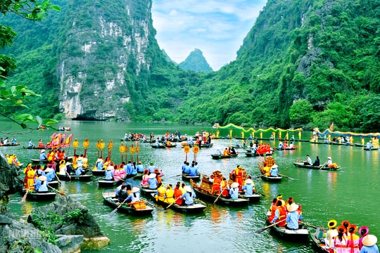 Ninh Bình thu ngân sách hơn 47.600 tỷ đồng trong 8 tháng Ninh Bình thu ngân sách hơn 47.600 tỷ đồng trong 8 tháng