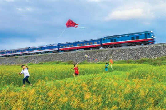 Ngành đường sắt bắt đầu nhận đăng ký vé tàu tập thể Tết Bính Ngọ 2026