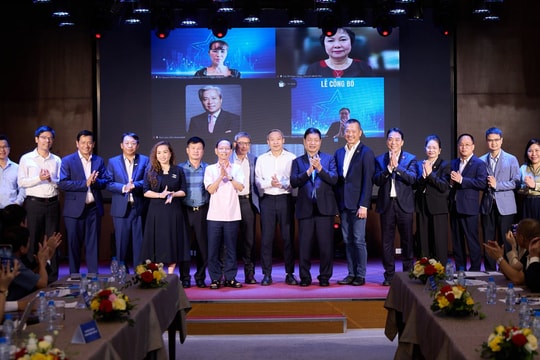Bản tin chiều 11/9: Công bố mô hình “Toàn cảnh Kinh tế tư nhân Việt Nam”; Khánh Hòa trao quyết định đầu tư hai siêu đô thị Bản tin chiều 11/9: Công bố mô hình “Toàn cảnh Kinh tế tư nhân Việt Nam”; Khánh Hòa trao quyết định đầu tư hai siêu đô thị