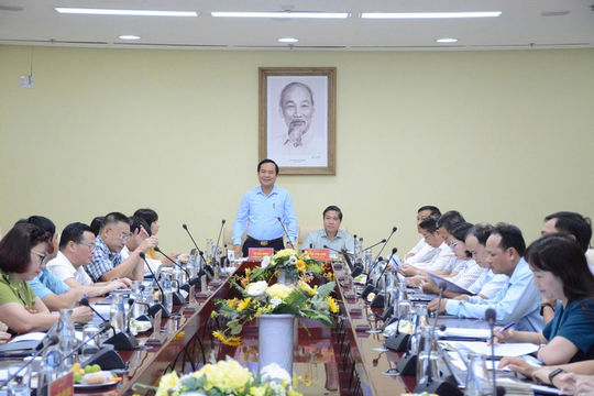 Bộ Nông nghiệp và Môi trường đồng hành cùng Đà Nẵng tháo gỡ khó khăn trong quản lý đất đai Bộ Nông nghiệp và Môi trường đồng hành cùng Đà Nẵng tháo gỡ khó khăn trong quản lý đất đai