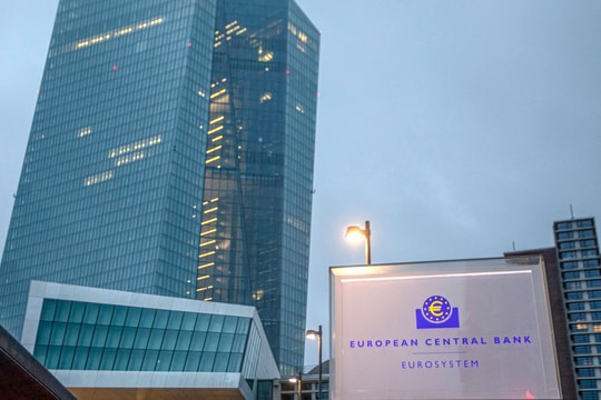 ECB giữ nguyên lãi suất, khẳng định nền kinh tế Eurozone duy trì ổn định ECB giữ nguyên lãi suất, khẳng định nền kinh tế Eurozone duy trì ổn định