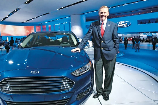 Lãnh đạo chuyển hóa: Bài học từ cuộc hồi sinh của Ford Lãnh đạo chuyển hóa: Bài học từ cuộc hồi sinh của Ford