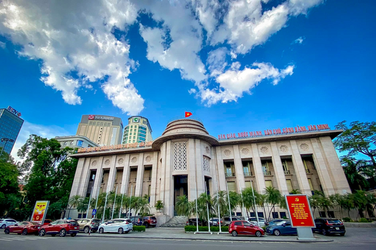 Ngân hàng Nhà nước ban hành quyết định về cho vay ngang hàng Ngân hàng Nhà nước ban hành quyết định về cho vay ngang hàng