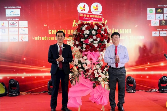 Ra mắt Chi hội Doanh nhân trẻ Tân Ninh Ra mắt Chi hội Doanh nhân trẻ Tân Ninh
