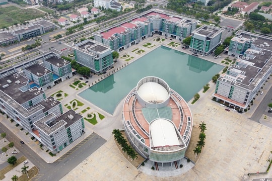 Sở Tài chính TP.HCM kiến nghị chuyển đổi trung tâm hành chính Bà Rịa - Vũng Tàu thành trường học Sở Tài chính TP.HCM kiến nghị chuyển đổi trung tâm hành chính Bà Rịa - Vũng Tàu thành trường học