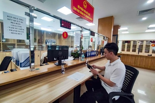 Mỗi Trung tâm hành chính công cấp xã trung bình có 6 nhân sự chuyên trách Mỗi Trung tâm hành chính công cấp xã trung bình có 6 nhân sự chuyên trách