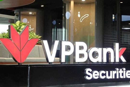 VPBankS nâng định giá lên 2,4 tỷ USD sau kế hoạch IPO VPBankS nâng định giá lên 2,4 tỷ USD sau kế hoạch IPO