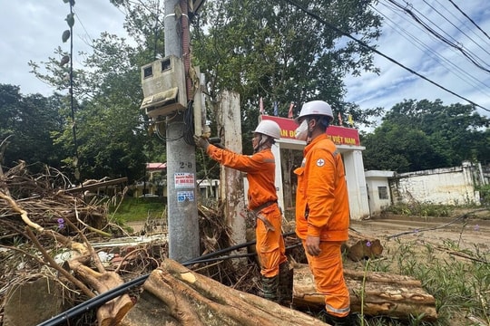 Bộ Công Thương ban hành công điện khẩn khắc phục hậu quả bão số 10 Bộ Công Thương ban hành công điện khẩn khắc phục hậu quả bão số 10