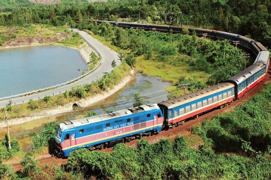 Chạy lại đôi tàu đi Nam Ninh sau ảnh hưởng của bão số 10 Chạy lại đôi tàu đi Nam Ninh sau ảnh hưởng của bão số 10