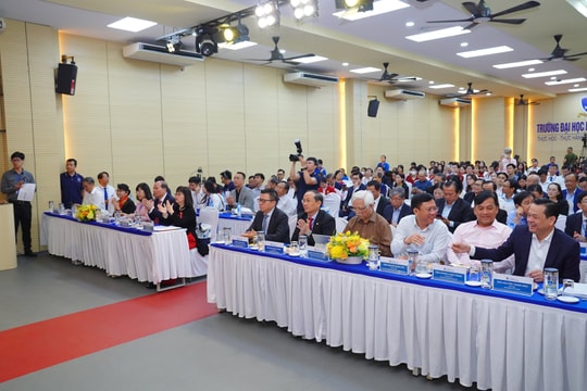80 năm Chủ tịch Hồ Chí Minh gửi thư cho giới công thương: Đảng và Nhà nước luôn tạo điều kiện cho đội ngũ doanh nhân phát triển 80 năm Chủ tịch Hồ Chí Minh gửi thư cho giới công thương: Đảng và Nhà nước luôn tạo điều kiện cho đội ngũ doanh nhân phát triển