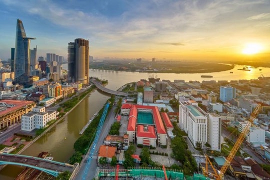 Kinh tế TP.HCM duy trì đà phục hồi, tăng trưởng hơn 7% sau 9 tháng Kinh tế TP.HCM duy trì đà phục hồi, tăng trưởng hơn 7% sau 9 tháng