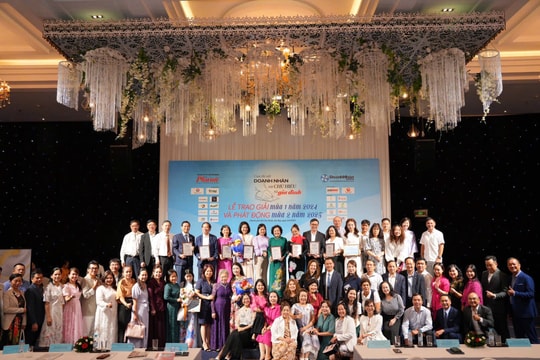 Hội Doanh nhân Sài Gòn khen thưởng nhân dịp 20 năm thành lập Hội Hội Doanh nhân Sài Gòn khen thưởng nhân dịp 20 năm thành lập Hội