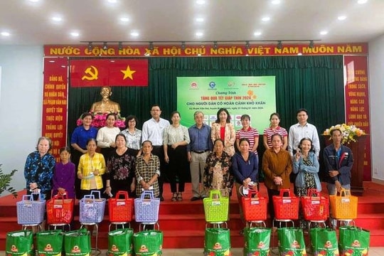 Hiệp hội Doanh nghiệp TP.HCM kêu gọi ủng hộ đồng bào miền Bắc bị ảnh hưởng bởi bão Bualoi Hiệp hội Doanh nghiệp TP.HCM kêu gọi ủng hộ đồng bào miền Bắc bị ảnh hưởng bởi bão Bualoi
