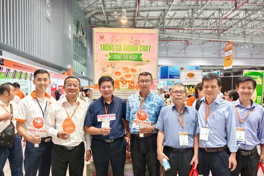 An toàn thực phẩm - Bắt đầu bằng tình yêu thương con người An toàn thực phẩm - Bắt đầu bằng tình yêu thương con người