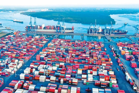 Kiến tạo siêu đô thị quốc tế: Niềm tin thể chế, trao quyền và hợp tác công - tư Kiến tạo siêu đô thị quốc tế: Niềm tin thể chế, trao quyền và hợp tác công - tư
