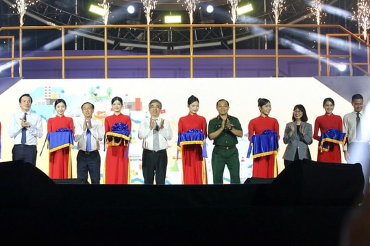 TP.HCM khai mạc Tuần lễ “Khỏe để xây dựng và bảo vệ Tổ quốc” với nhiều hoạt động sôi nổi TP.HCM khai mạc Tuần lễ “Khỏe để xây dựng và bảo vệ Tổ quốc” với nhiều hoạt động sôi nổi
