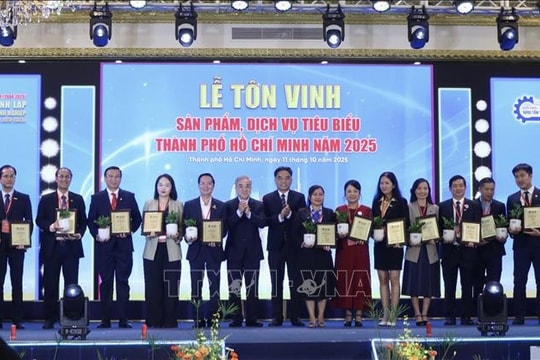 Kỷ niệm 50 năm HUBA: Tôn vinh sức mạnh cộng đồng doanh nhân, doanh nghiệp TP.HCM Kỷ niệm 50 năm HUBA: Tôn vinh sức mạnh cộng đồng doanh nhân, doanh nghiệp TP.HCM