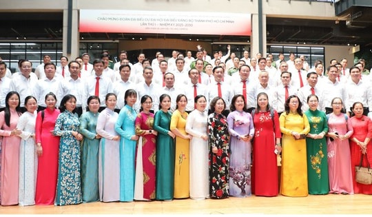 Đại hội Đảng bộ TP.HCM lần thứ I: Dấu mốc hợp nhất - Khơi nguồn khát vọng phát triển kỷ nguyên mới Đại hội Đảng bộ TP.HCM lần thứ I: Dấu mốc hợp nhất - Khơi nguồn khát vọng phát triển kỷ nguyên mới