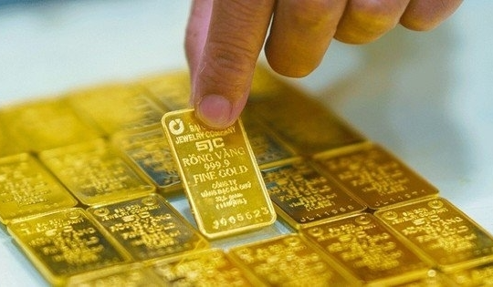 Vàng SJC tiếp tục leo thang, tiến sát ngưỡng 146 triệu đồng/lượng