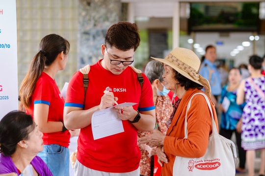 DKSH thúc đẩy bình đẳng chăm sóc sức khỏe phụ nữ DKSH thúc đẩy bình đẳng chăm sóc sức khỏe phụ nữ