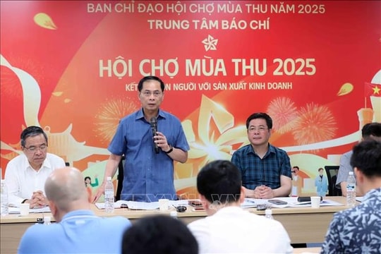 Khẩn trương hoàn thiện công tác chuẩn bị Hội chợ Mùa Thu 2025 Khẩn trương hoàn thiện công tác chuẩn bị Hội chợ Mùa Thu 2025