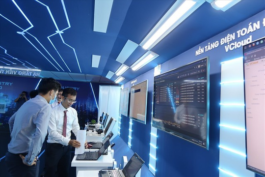 TP.HCM giữ vững nhóm dẫn đầu cả nước về Chỉ số Chuyển đổi số (DTI) năm 2024 TP.HCM giữ vững nhóm dẫn đầu cả nước về Chỉ số Chuyển đổi số (DTI) năm 2024