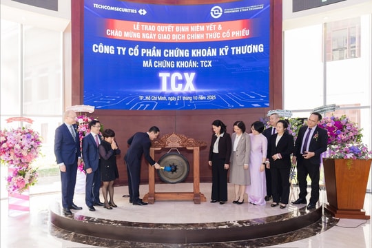 Niêm yết và chính thức giao dịch hơn 2,31 tỷ cổ phiếu TCBS ngày 21/10 Niêm yết và chính thức giao dịch hơn 2,31 tỷ cổ phiếu TCBS ngày 21/10