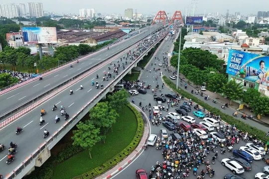 TP.HCM triển khai đồng bộ giải pháp khắc phục ùn tắc giao thông trước Tết Bính Ngọ 2026 TP.HCM triển khai đồng bộ giải pháp khắc phục ùn tắc giao thông trước Tết Bính Ngọ 2026