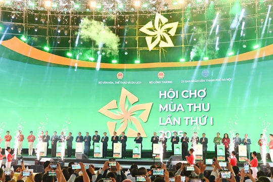 Khai mạc Hội chợ Mùa Thu lần thứ nhất - 2025: Kết nối con người với sản xuất, kinh doanh Khai mạc Hội chợ Mùa Thu lần thứ nhất - 2025: Kết nối con người với sản xuất, kinh doanh