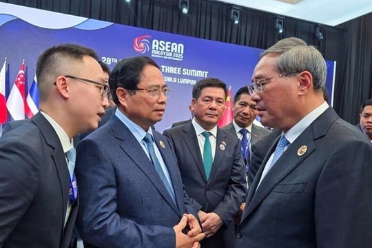 Thủ tướng Phạm Minh Chính đề nghị Trung Quốc tăng cường hợp tác phát triển hạ tầng đường sắt Thủ tướng Phạm Minh Chính đề nghị Trung Quốc tăng cường hợp tác phát triển hạ tầng đường sắt