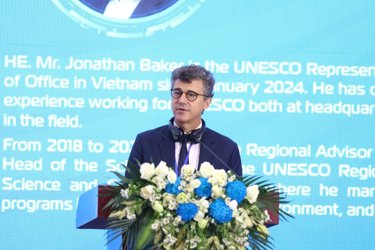 UNESCO ghi nhận Việt Nam là điểm sáng của khu vực trong phát triển trí tuệ nhân tạo UNESCO ghi nhận Việt Nam là điểm sáng của khu vực trong phát triển trí tuệ nhân tạo