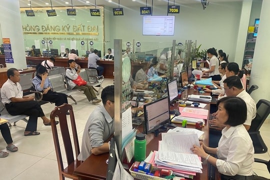Sở Nông nghiệp và Môi trường TP.HCM đề xuất phương án thu lệ phí cấp sổ hồng Sở Nông nghiệp và Môi trường TP.HCM đề xuất phương án thu lệ phí cấp sổ hồng