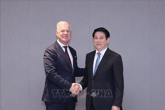 Chủ tịch nước Lương Cường tiếp Tổng Thư ký Phòng Thương mại Quốc tế John Denton