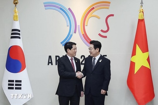 Việt Nam - Hàn Quốc mở rộng hợp tác công nghệ, đầu tư và thương mại song phương Việt Nam - Hàn Quốc mở rộng hợp tác công nghệ, đầu tư và thương mại song phương