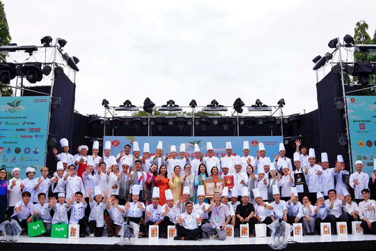 Tinh hoa ẩm thực Việt hội tụ qua 200 món chay từ sen tại TP.HCM