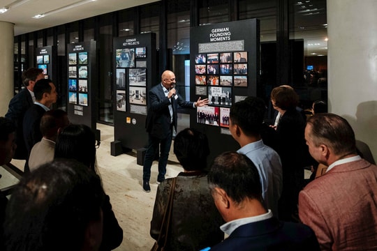 Hiệp hội Doanh nghiệp Đức tại Việt Nam triển lãm ảnh nhân kỷ niệm 30 năm thành lập