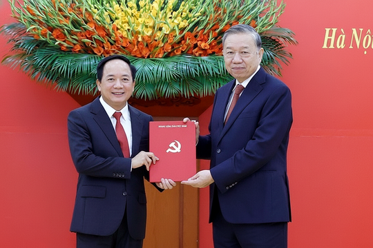 Đại tướng Trịnh Văn Quyết giữ chức Trưởng Ban Tuyên giáo và Dân vận Trung ương