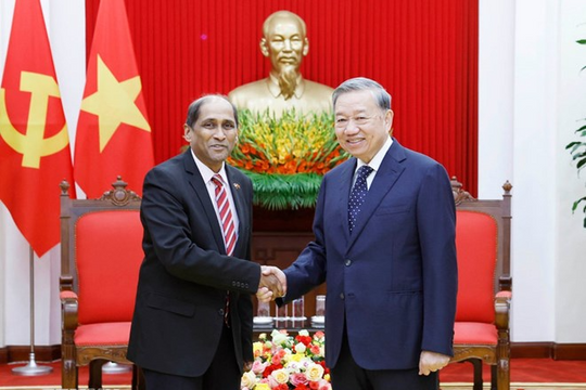 Việt Nam luôn coi Singapore là đối tác kinh tế then chốt và người bạn tin cậy