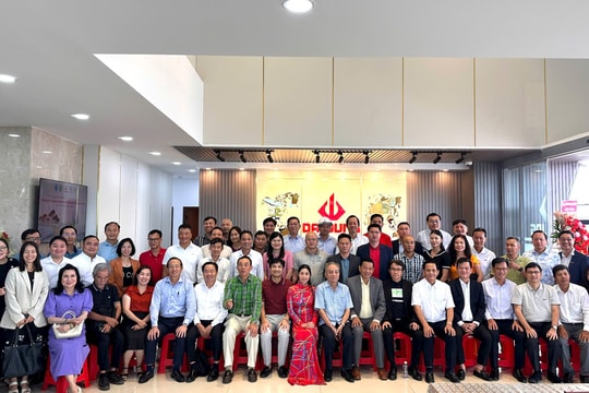 Ban Chấp hành HUBA tham quan Nhà máy Cơ khí Công nghệ cao Đại Dũng Vũng Tàu