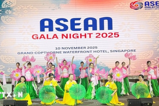 Tinh thần đoàn kết Đông Nam Á lan tỏa qua lễ hội văn hóa và ẩm thực ASEAN 2025