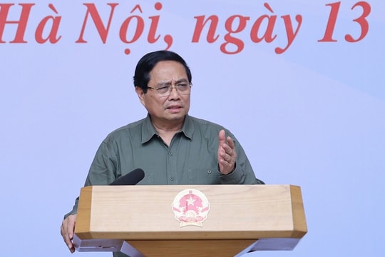 Thủ tướng yêu cầu bảo đảm lương thực ngay cho người dân miền Trung