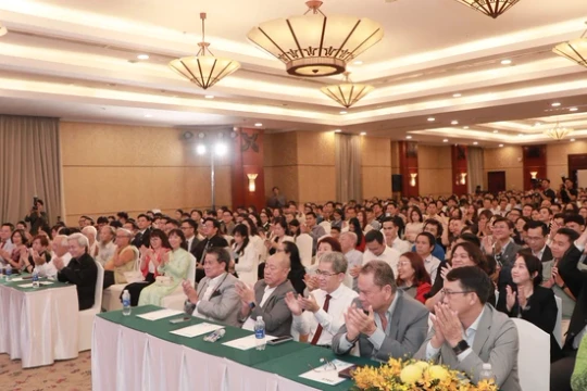 Tọa đàm “Đối thoại về chân dung thế hệ doanh nhân mới”