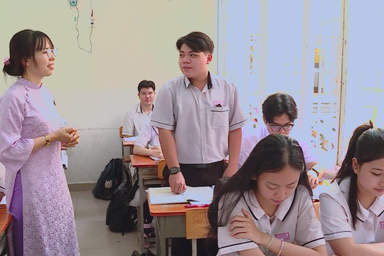 Lễ kỷ niệm 50 năm ngành Giáo dục TP.HCM và 43 năm Ngày Nhà giáo Việt Nam: Tôn vinh sứ mệnh “trồng người”